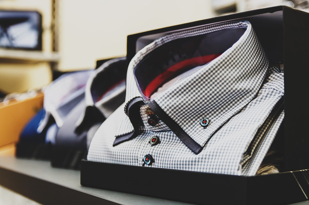 What To Consider When Buying Corporate Wear in Bulk