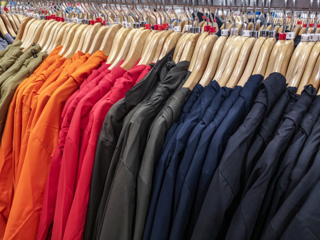 Wholesale Clothing VS Private Label Clothing